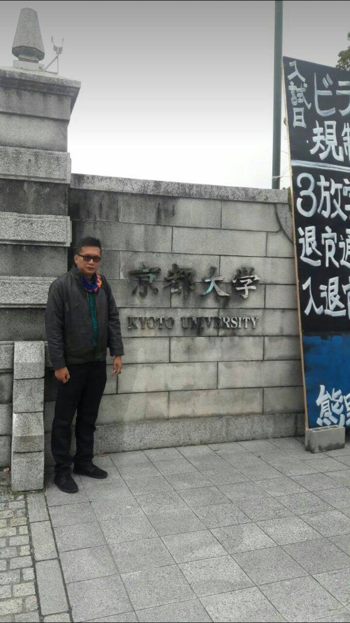 Kegilaan Global: Ketika Kebenaran Tak Lagi Penting