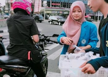 Semarak Ramadhan, FORMAJA Kembali Turun Kejalan Bagi-bagi Takjil Gratis