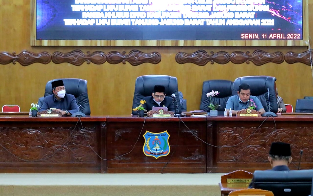 DPRD Tanjab Barat Gelar Rapat Paripurna ketiga Tanggapan Bupati Atas LKPJ dan Pembentukan Pansus
