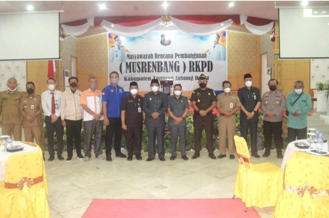 Ketua DPRD Tanjab Barat Hadiri Acara Musrenbang RKPD 2023