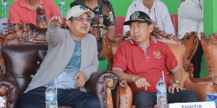 Bupati Tanjab Barat Buka Turnamen Sepak Bola Hamdani Cup Ke-VI di Batang Asam 