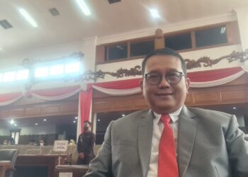 Ketua Komisi III DPRD Provinsi Jambi Wartono Tanggapi Sorotan Warga Terkait Pekerjaan Jalan Cor Beton Di Tebo