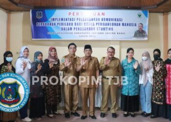 Bupati Tanjab Barat Buka Pertemuan Implementasi Pelaksanaan Komunikasi Perubahan Prilaku Bagi KPM
