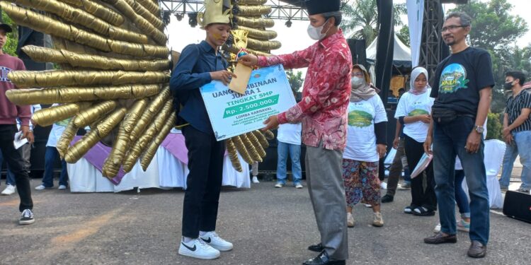 Ketua DPRD Provinsi Jambi Edi Purwanto Minta Pemprov Serius Dalam Penanganan Permasalahan Lingkungan