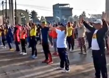 Bupati : Car Free Day Hari Ini Merupakan Hari Bersejarah Bagi Tanjab Barat