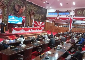 Banyak Dewan Tak Hadir Paripurna, Ketua DPRD Edi Purwanto Kesal