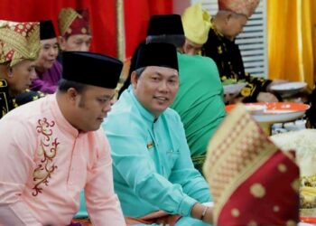 Wabup Tanjab Barat Hadiri Penganugerahan Gelar Adat Melayu Jambi Kepada Tiga Pejabat Negara