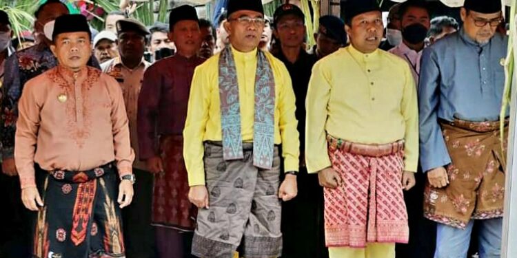 Wakili Bupati, Wabup Hairan Hadiri Puncak Kenduri Lawang Swarnabhumi di Kampung Laut