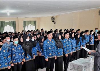 Sekda Tanjabbar Pimpin Pengambilan Sumpah Janji PNS di Lingkup Pemkab Tanjabbar 