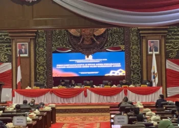 Gubernur Al Haris Sampaikan KUPA-PPAS APBD Perubahan 2022