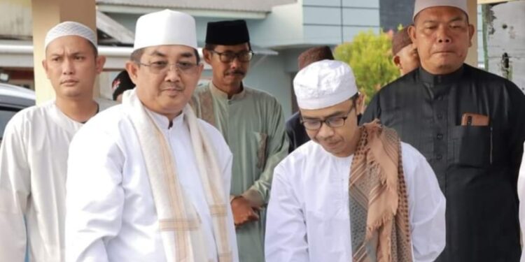 Anwar Sadat Safari Subuh di Masjid Lama Hidayatullah Tungkal II