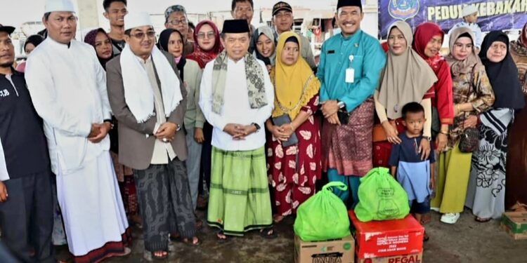 Didampingi Bupati Tanjabbar, Gubernur Jambi Tinjau Lokasi Kebakaran Ampera