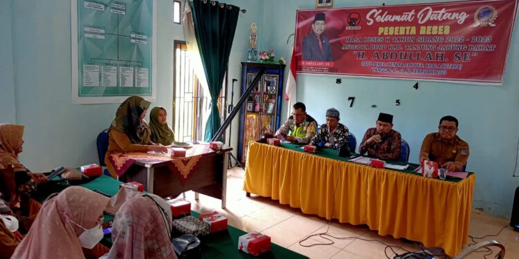 Laksanakan, Ketua DPRD Disambut Hangat Masyarakat Desa Lubuk Terentang