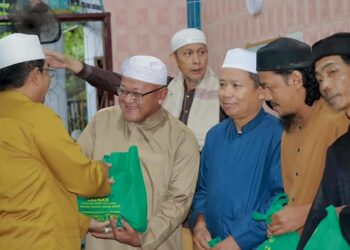 Bupati Bersama Ketua TP-PKK Laksanakan Safari Subuh di Masjid Asy-Syuhada