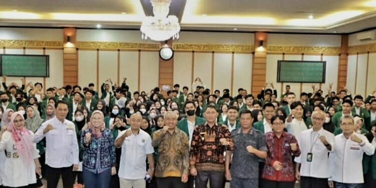 Hairan Hadiri dan Buka Pembekalan KKN Tematik Posdaya UNBARI Angkatan XLVII,  