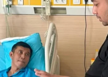 Waka DPRD Pinto Besuk Kapolda Jambi di RS Polri Keramat Jati