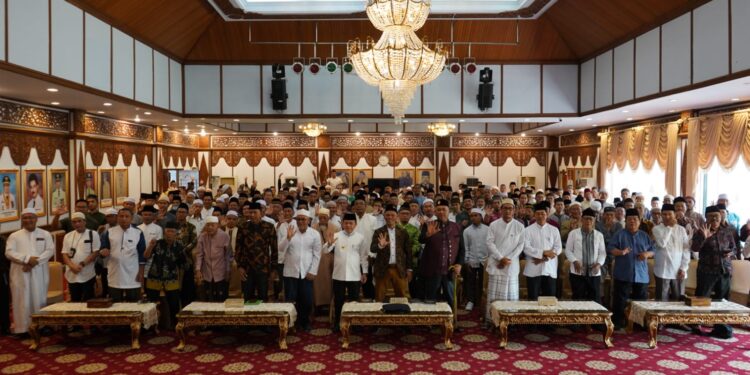 Al Haris Konsisten Bantu Masyarakat Makmurkan Masjid