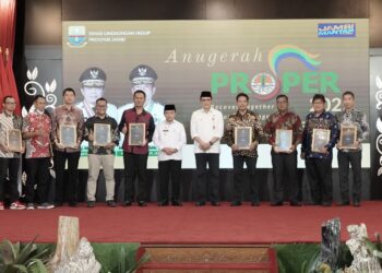 Serahkan Penghargaan Proper, Al Haris Harap Perusahaan Jaga Lingkungan