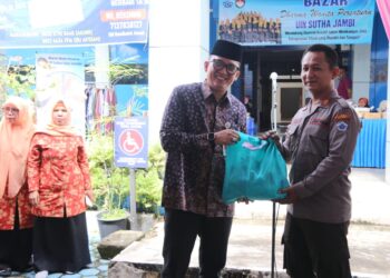 Ariansyah Apresiasi Kegiatan DWP UIN STS Peduli Keluarga PKH