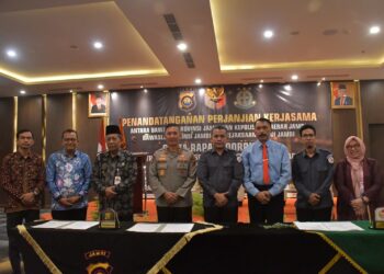 WAGUB SANI HARAP PENANDATANGANAN KERJA SAMA JADI PEDOMAN PELAKSANAAN PEMILU DI PROVINSI JAMBI