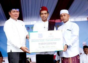 Hairan Hadiri Tabligh Akbar Bersama UAS di Desa Purwodadi