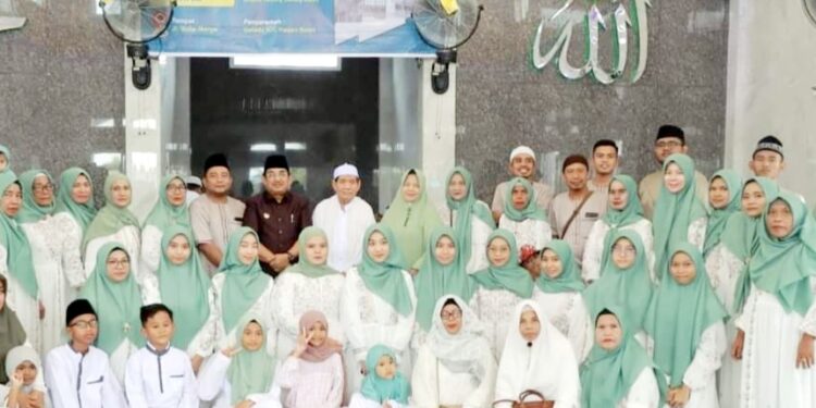 Bupati Anwar Sadat Resmikan Masjid Hj. Masna Balai Marga
