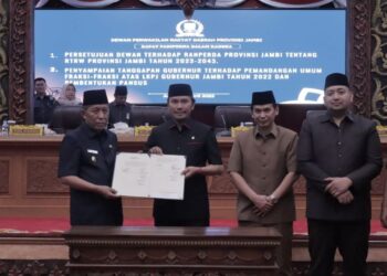 Sah! DPRD Provinsi Jambi Sahkan Ranperda RTRW