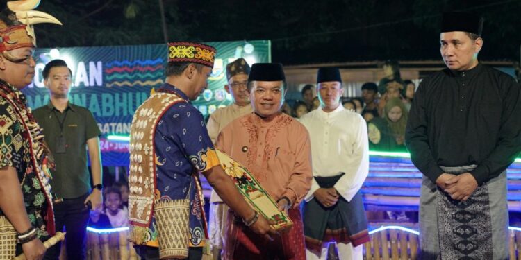 GUBERNUR AL HARIS LUNCURKAN KENDURI SWARNABHUMI 2023