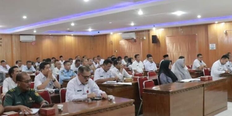 Agus Sanusi Rapat Persiapan Peringatan HUT RI Ke-78 dan HUT Tanjabbar Ke-58