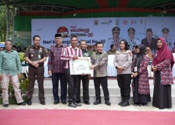 Gubernur Al Haris Launching Sekolah Lansia Kota Jambi