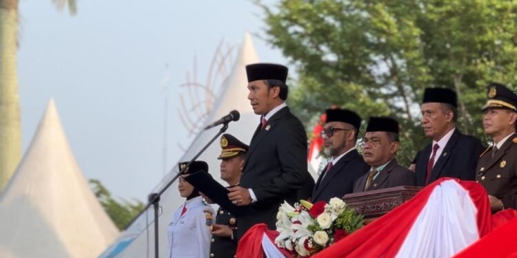 Ketua DPRD Jambi Bacakan Teks Proklamasi di Upacara HUT RI ke 78