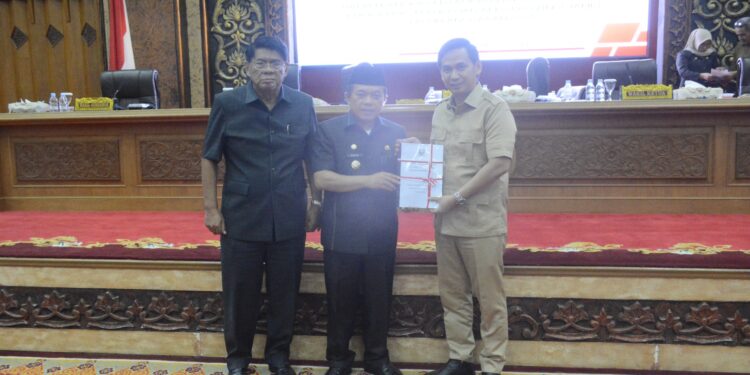 DPRD Provinsi Jambi Gelar Rapat Paripurna Penyampaian Nota Pengantar Rancangan KUPA-PPAS 2023