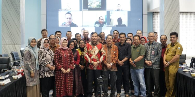 Beri Apresiasi Kepada Bank Jambi, Edi Purwanto: Berinovasi Boleh, Tapi Tetap Harus Berhati-hati