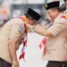 Bupati Anwar Sadat Terima Penghargaan Lencana Melati Pada Peringatan Hari Pramuka Ke-62 Provinsi Jambi
