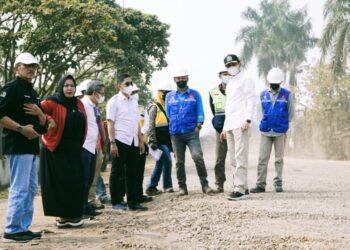 Tinjau Progres Perbaikan Jalan, Edi Purwanto: Kita Minta Kualitas Jalannya Harus Bagus Demi Kelancaran Sektor Industri