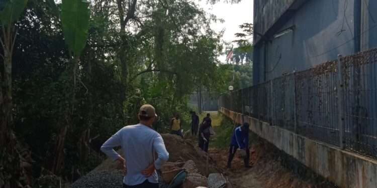Dapat Program Bangkit Berdaya, Rino: Insfratruktur Ini Sangat Bermanfaat Bagi Masyarakat Kami