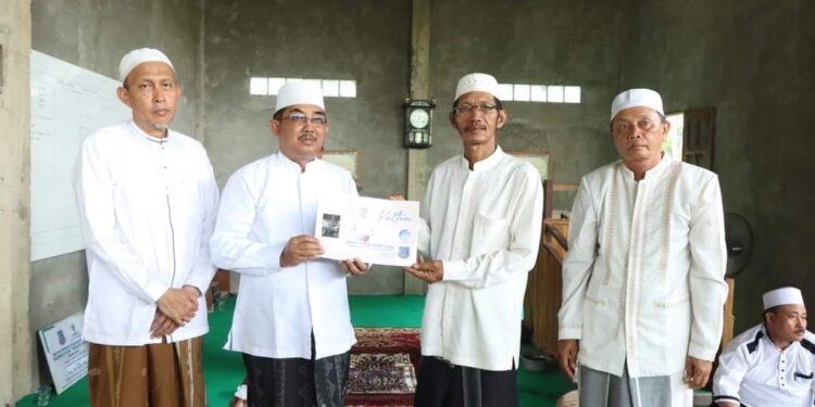 Anwar Sadat Safari Jumat di Masjid Hidayatul Muttaqin Teluk Sialang