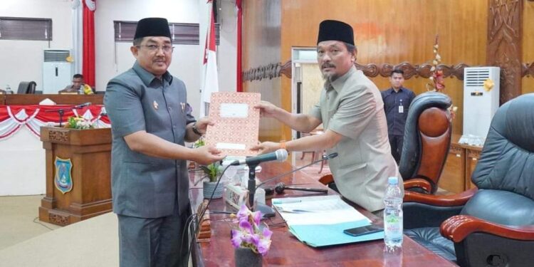 DPRD Gelar Paripurna Ke-3 Dengar Tanggapan Bupati atas Pandangan Fraksi Terhadap Ranperda APBD Tanjabbar TA 2024