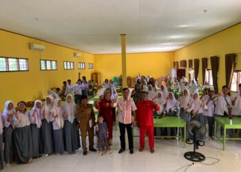 Berikan Motivasi ke Siswa SMK 1 Tebo, Edi Purwanto Bicara Soal Prinsip ” Man Jadda Wa Jadda”