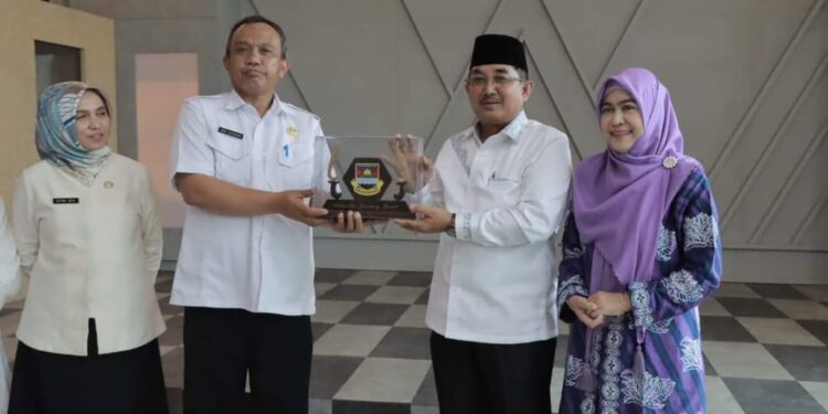 Anwar Sadat Laksanakan Studi Tiru ke Pemkab Bandung Barat