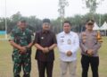 Bupati Anwar Sadat Tinjau Persiapan MTQ Tingkat Kabupaten Tanjabbar di Desa Dataran Kempas