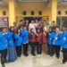 Anwar Sadat Serahkan Bansos kepada Lansia di Kuala Betara