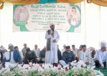 Mewakili Bupati Tanjabbar, Staf Ahli Hadiri Haul Syekh Abdul Qadir Al-Jailani di Desa Kempas Jaya