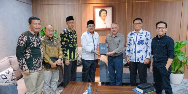 Bupati Anwar Sadat Audiensi dengan Dirjen DAS dan Rehabilitasi Hutan
