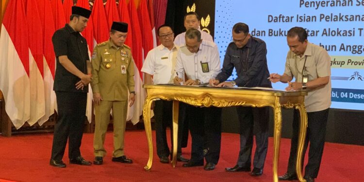 Ketua DPRD Provinsi Jambi Hadiri Penyerahan DIPA dan TKD 2024