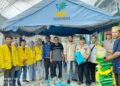 UT Tanjabbar Serahkan Bantuan Sembako Kepada Korban Kebakaran Kampung Nelayan