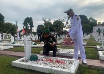 Dandim 0415/Jambi hadiri Ziarah di TMP Satria Bhakti