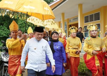 Kunjungi SMK 8 Bungo, Gubernur Al Haris Dicurhati Guru Soal PPPK dan Alat Praktek