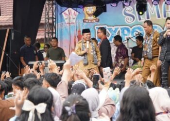 Gubernur Al Haris Dorong Kreativitas, Inovasi dan Kreasi Siswa-Siswi SMA Negeri 11 Kota Jambi