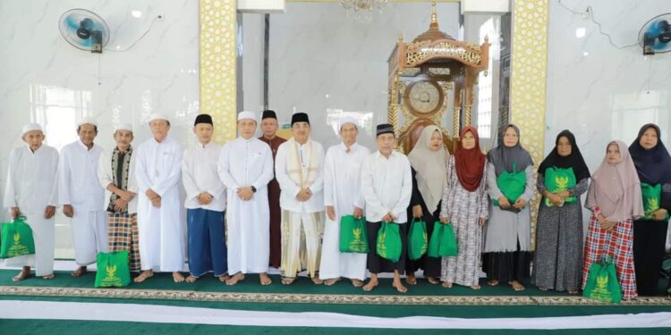 Anwar Sadat Laksanakan Safari Jumat di Masjid As-Shahabah BTN Manunggal I